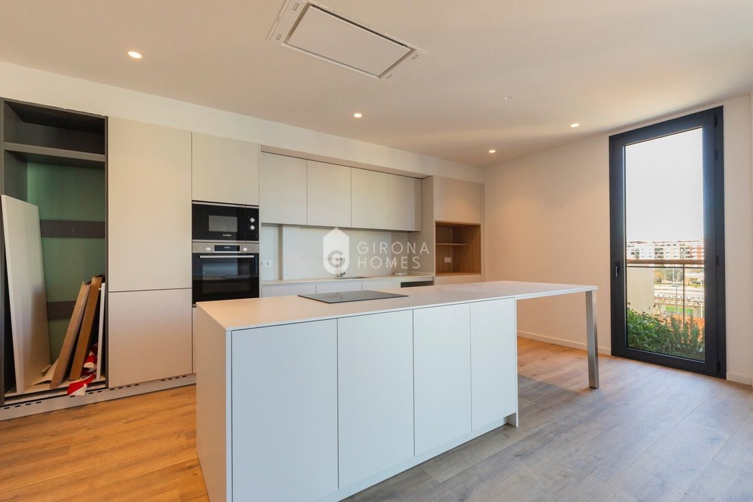 Penthouse in Girona, Catalonia, Spain 3 - 18351762