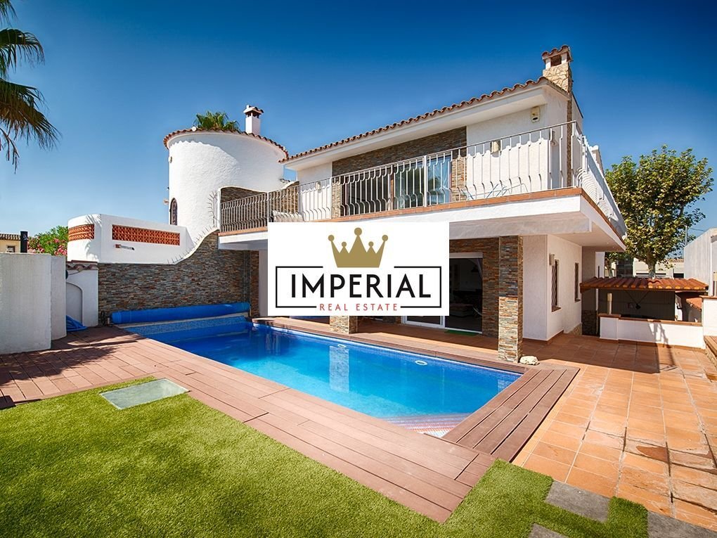 House in Empuriabrava, Catalonia, Spain 4 - 18351659