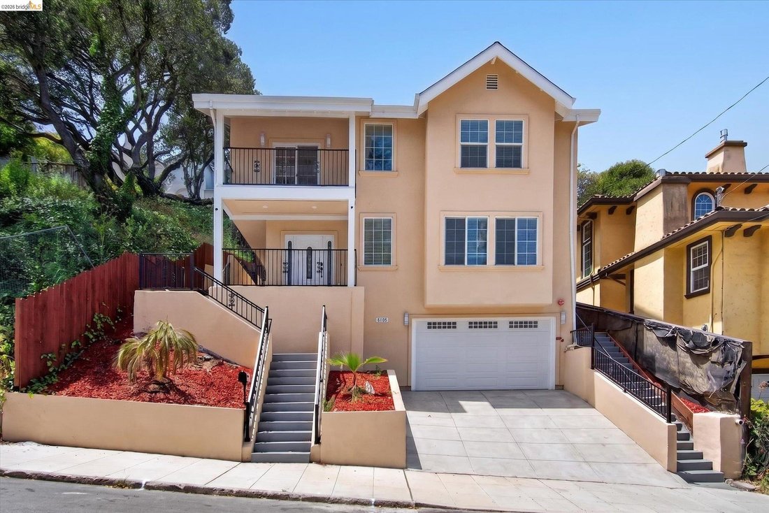 House in Oakland, California, United States 1 - 18355073