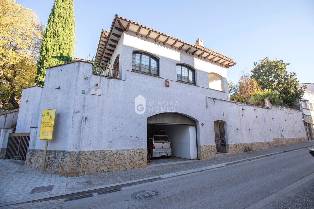 Villa in Porqueres, Catalonia, Spain 1 - 18351279