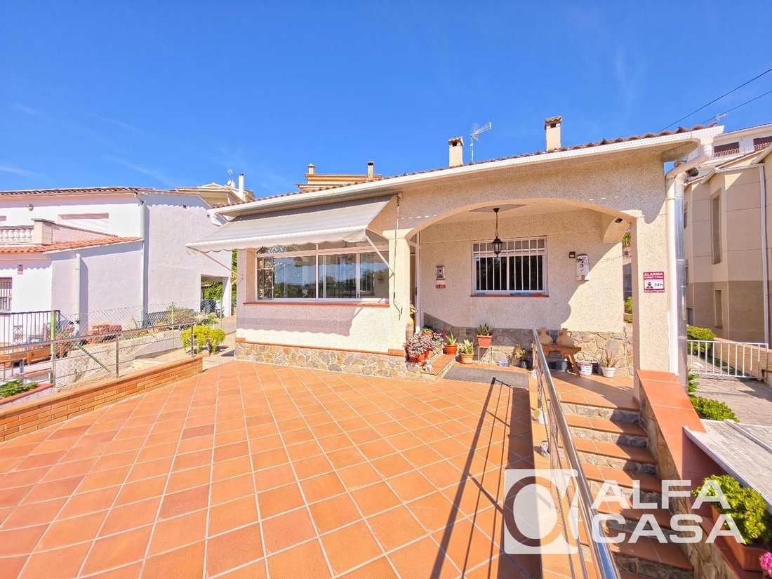 House in Lloret de Mar, Catalonia, Spain 2 - 18351443