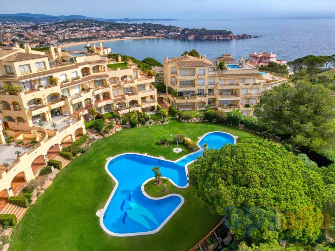 Apartment in Sant Feliu de Guixols, Catalonia, Spain 2 - 18352388
