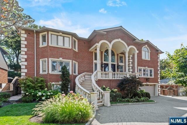 House in Cliffside Park, New Jersey, United States 2 - 17877186
