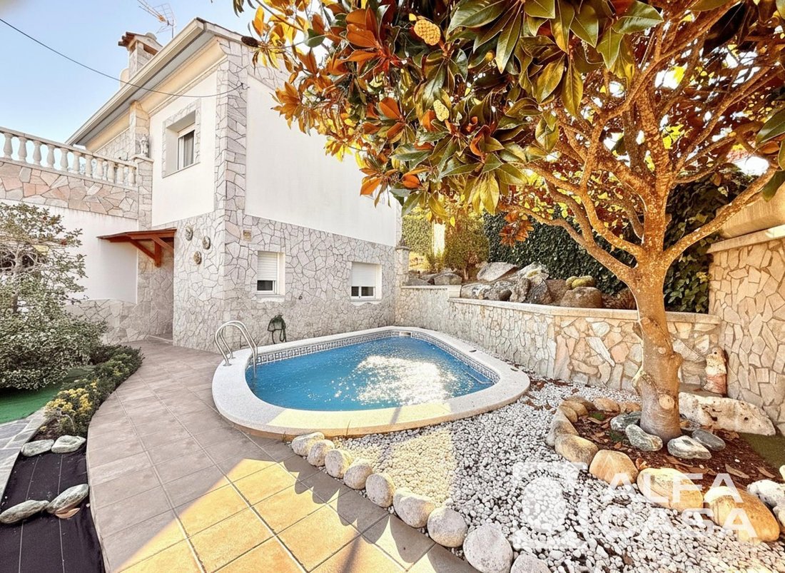 House in Lloret de Mar, Catalonia, Spain 3 - 18351509