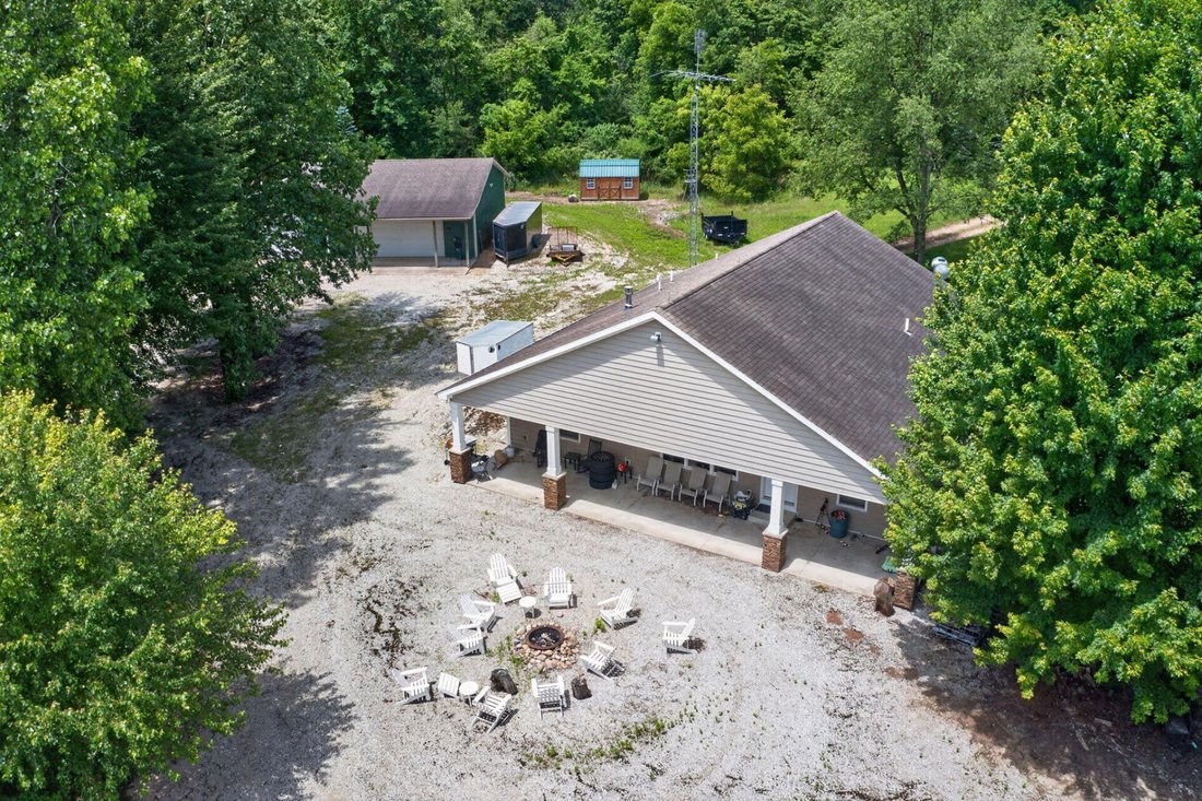 House in Cassopolis, Michigan, United States 1 - 18356413