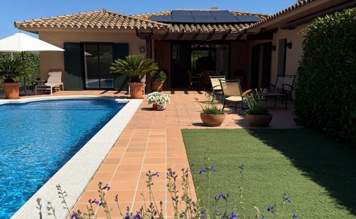 House in Navata, Catalonia, Spain 1