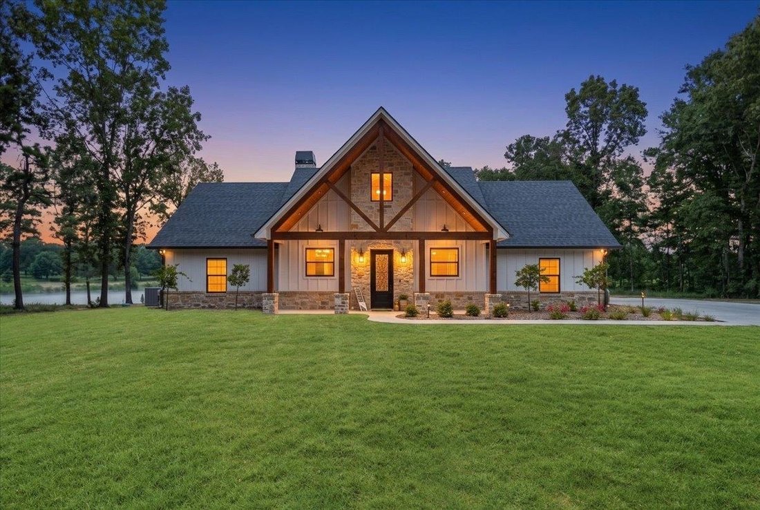 House in Gilmer, Texas, United States 2 - 18353360
