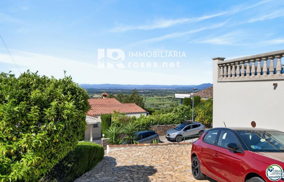 Chalet in Roses, Catalonia, Spain 4 - 18351367