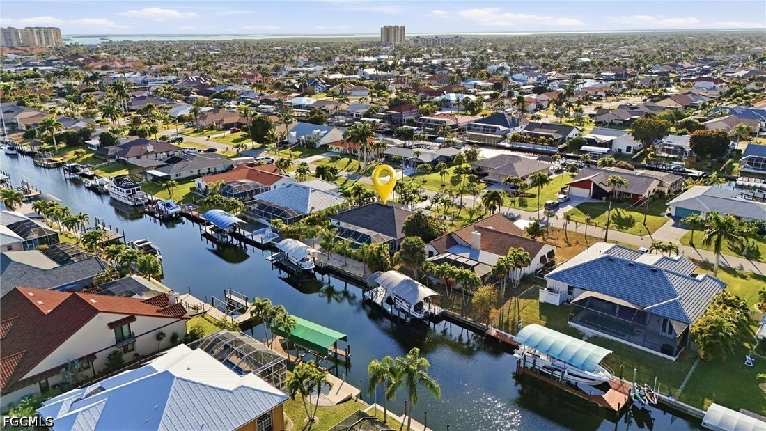 House in Cape Coral, Florida, United States 4 - 18354011