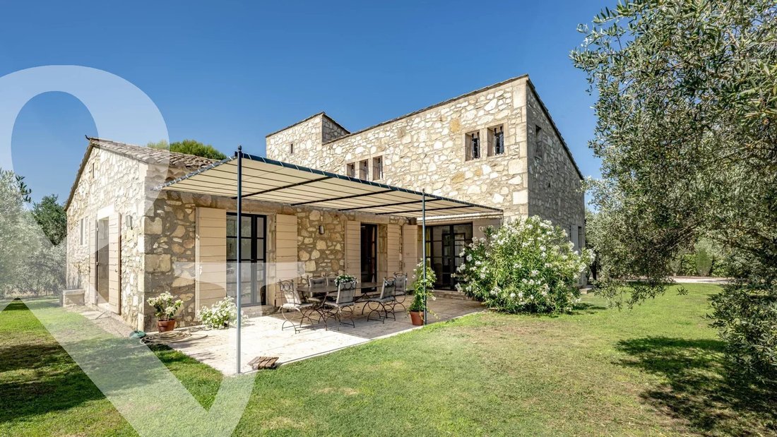 House in Eygalières, Provence-Alpes-Côte d'Azur, France 5 - 17993687