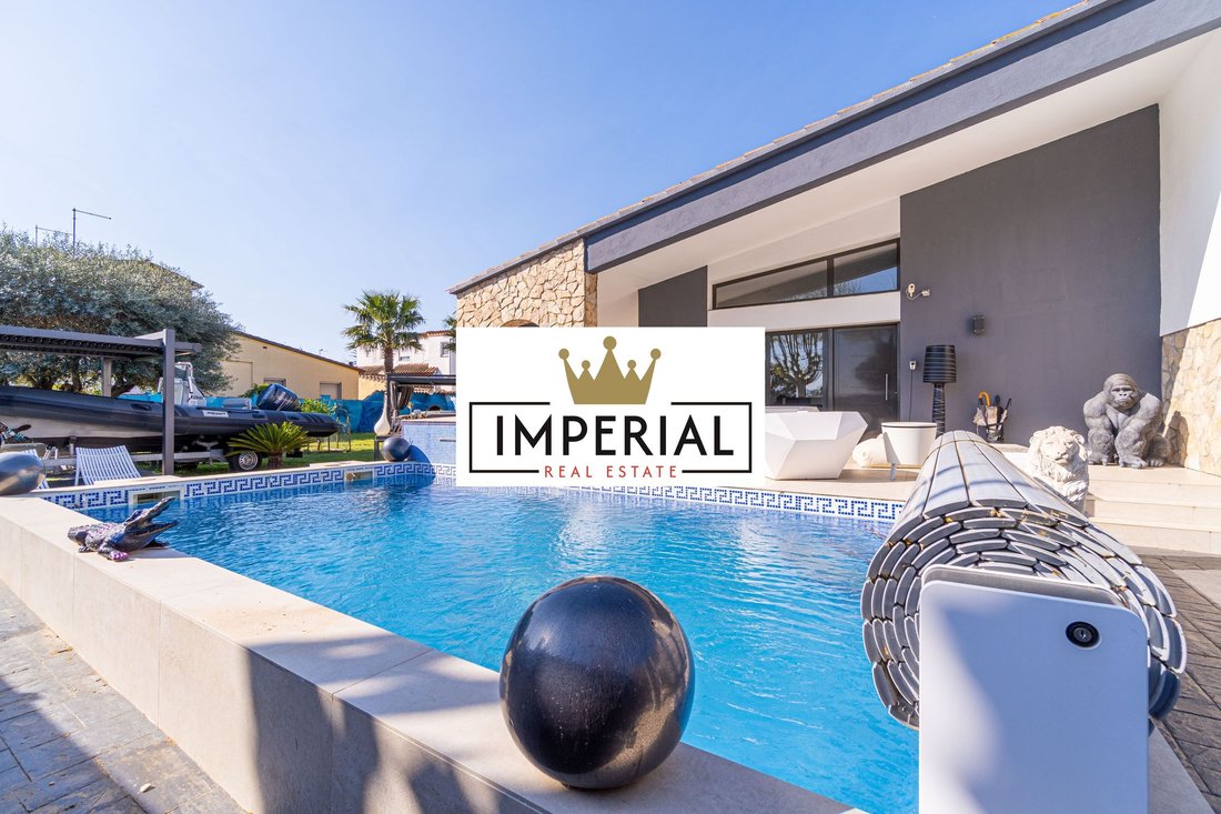 House in Empuriabrava, Catalonia, Spain 2 - 18352432