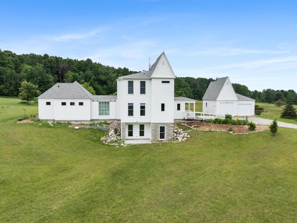 House in Wequetonsing, Michigan, United States 3 - 18353001