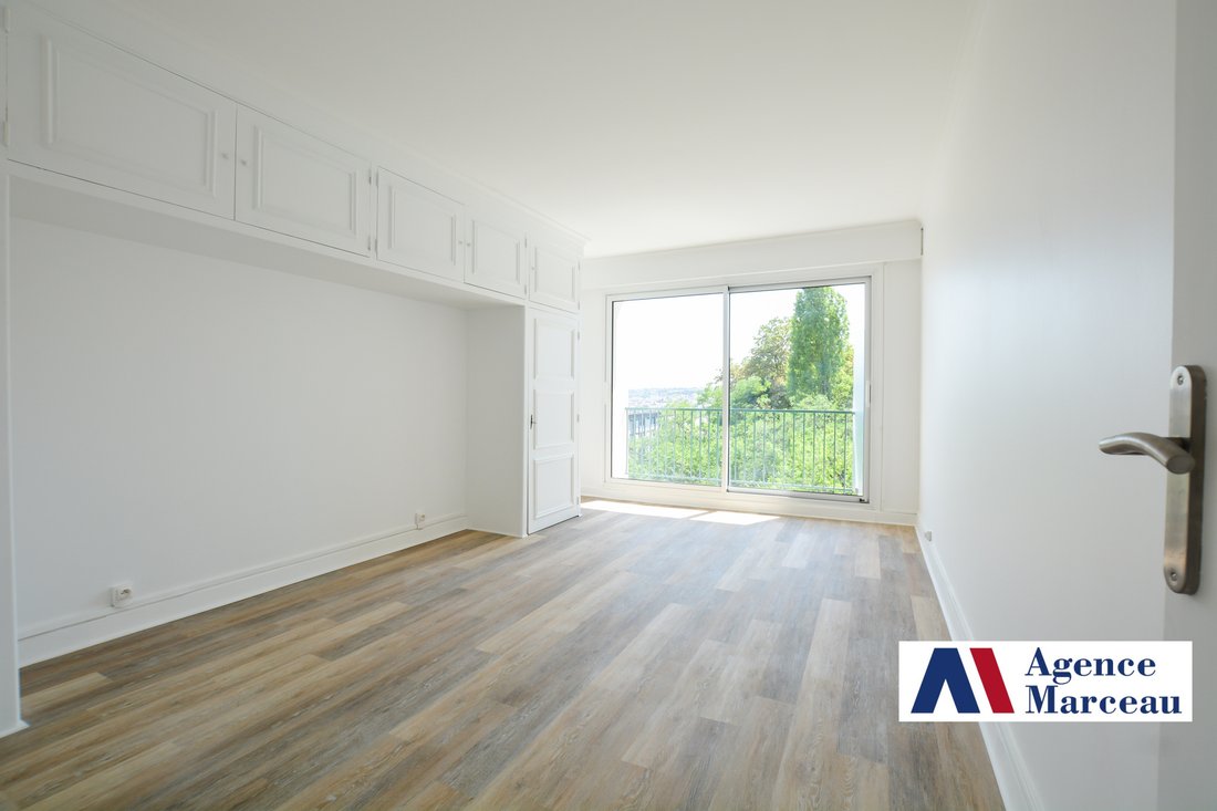 Apartment in Puteaux, Ile-de-France, France 3 - 18354550