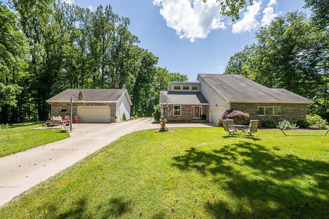 House in Chesapeake, Ohio, United States 1 - 18353174