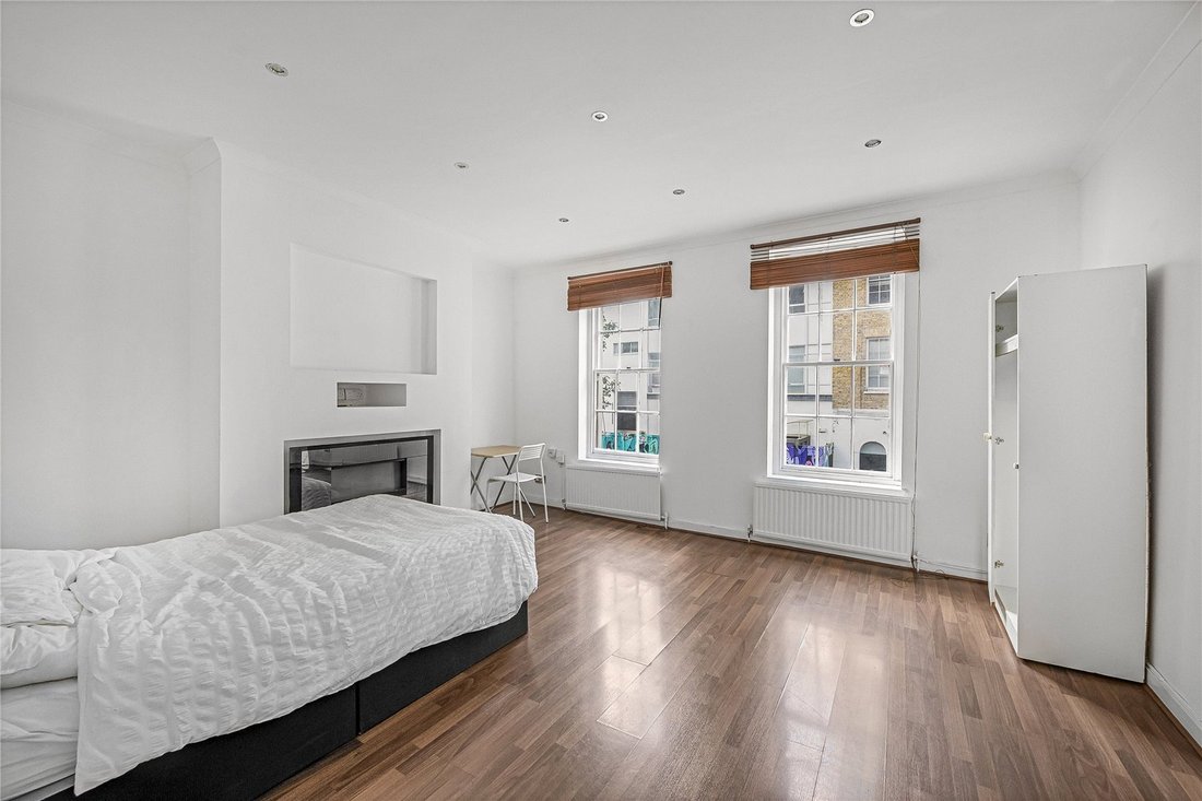 Apartment in Fitzrovia, Camden, England 2 - 18352509