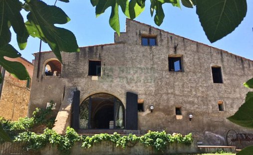 House in Borrassa, Catalonia, Spain 1