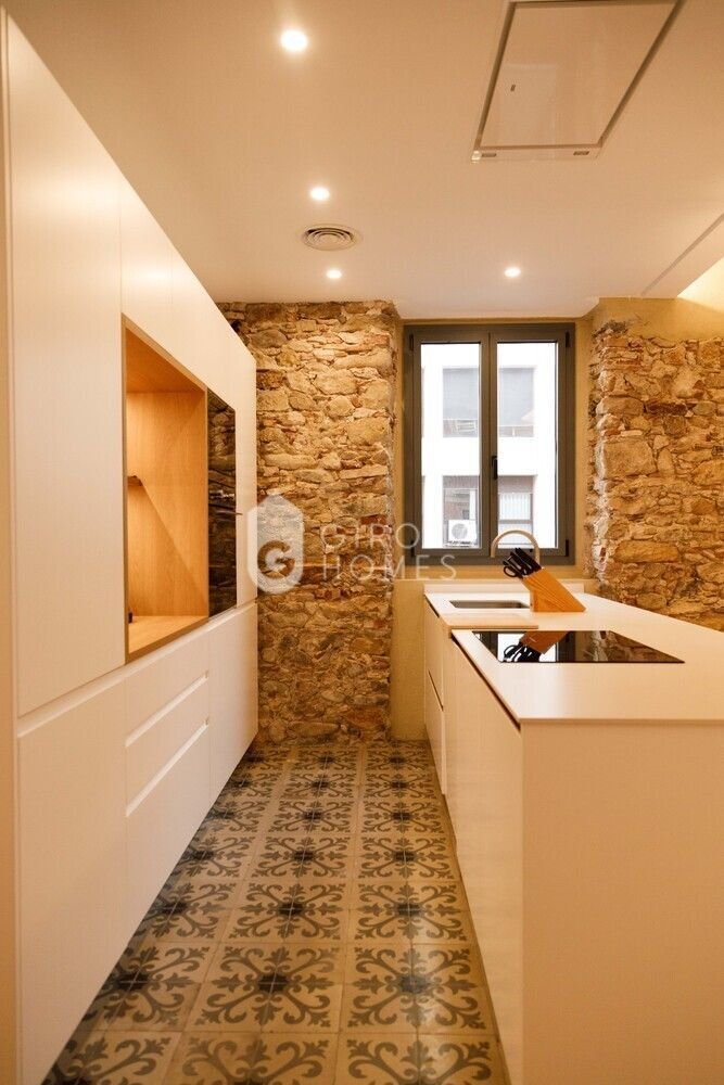 Apartment in Girona, Catalonia, Spain 4 - 18351887
