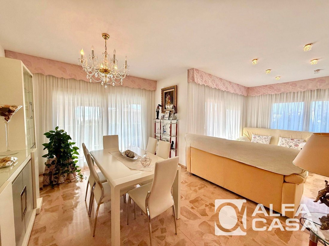 Chalet in Lloret de Mar, Catalonia, Spain 3 - 18351144
