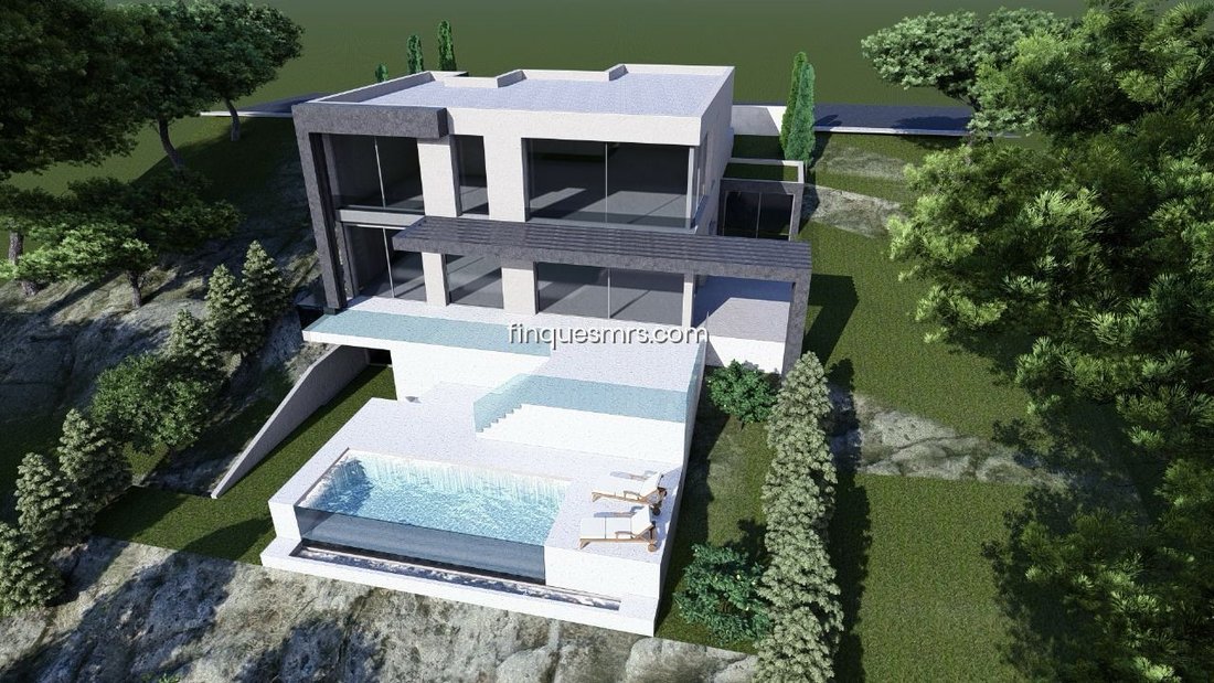Land in Lloret de Mar, Catalonia, Spain 1 - 18354458