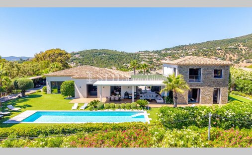 Villa in Ville-Les Saquedes-Le Bouillonnet, Sainte-Maxime, France 1