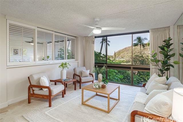 Condo in Honolulu, Hawaii, United States 2 - 18353304