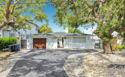 House in St. Petersburg, Florida, United States 1