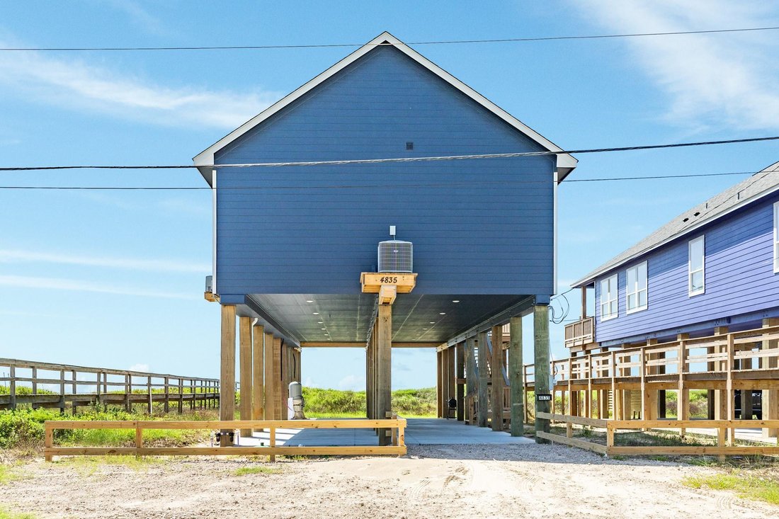 House in Freeport, Texas, United States 2 - 18355400