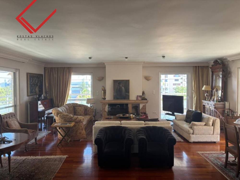 Appartamento a Glifada, Attica, Grecia 1 - 18352287