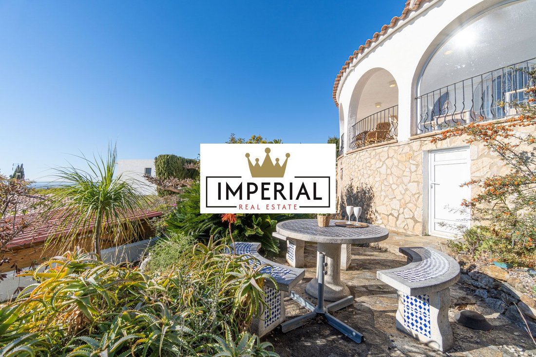 Villa in Roses, Catalonia, Spain 5 - 18351290