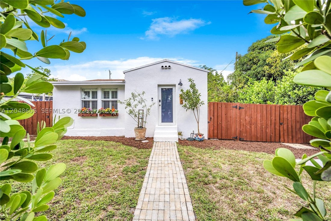 House in Miami, Florida, United States 1 - 18354265