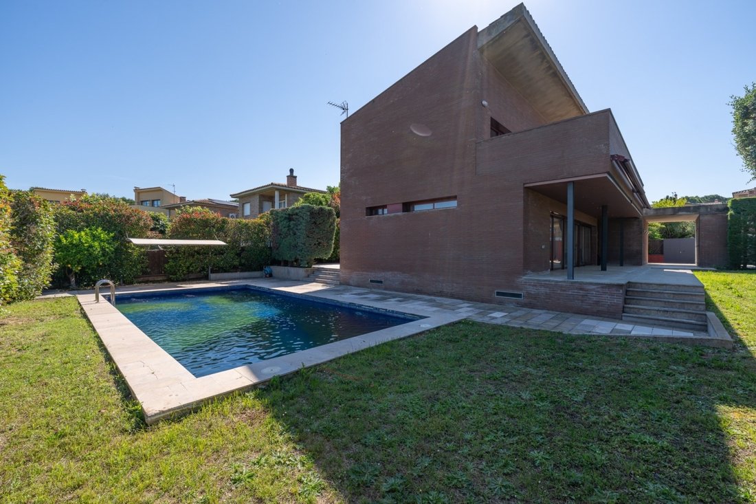 Chalet in Girona, Catalonia, Spain 2 - 18351535