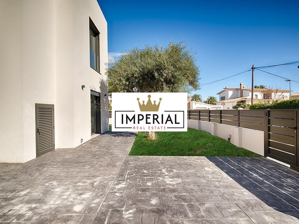 House in Empuriabrava, Catalonia, Spain 4 - 18352097