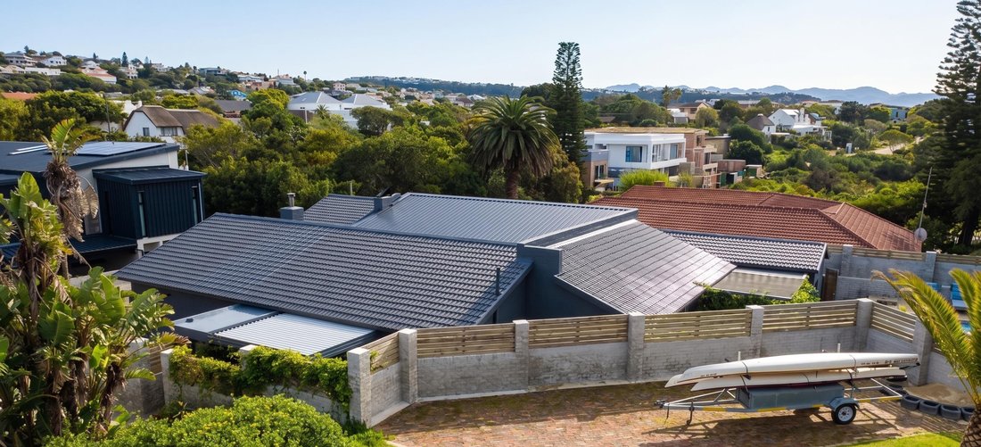 House in Plettenberg Bay, Western Cape, South Africa 5 - 18355628