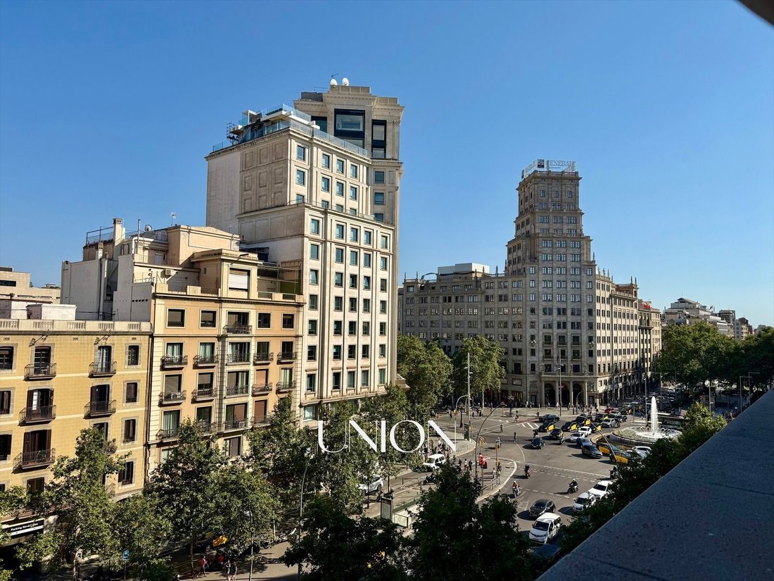 Apartment in Eixample, Barcelona, Spain 1 - 18352135