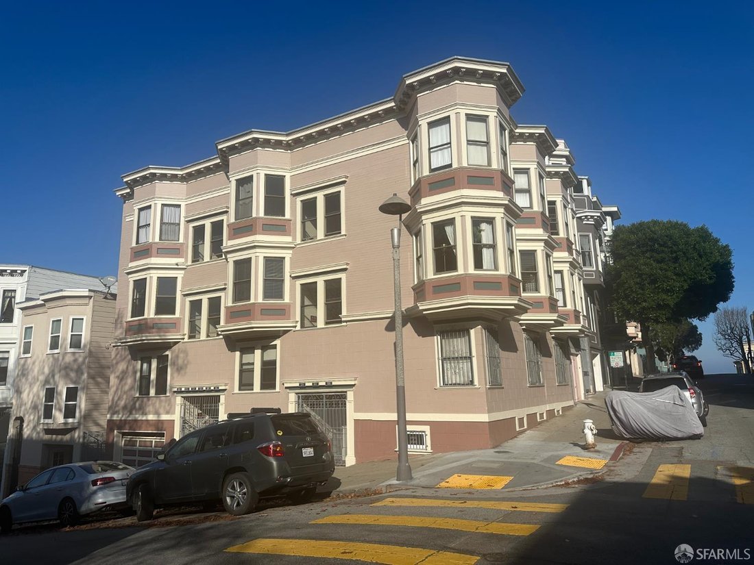 San Francisco, California, United States 1 - 18354197