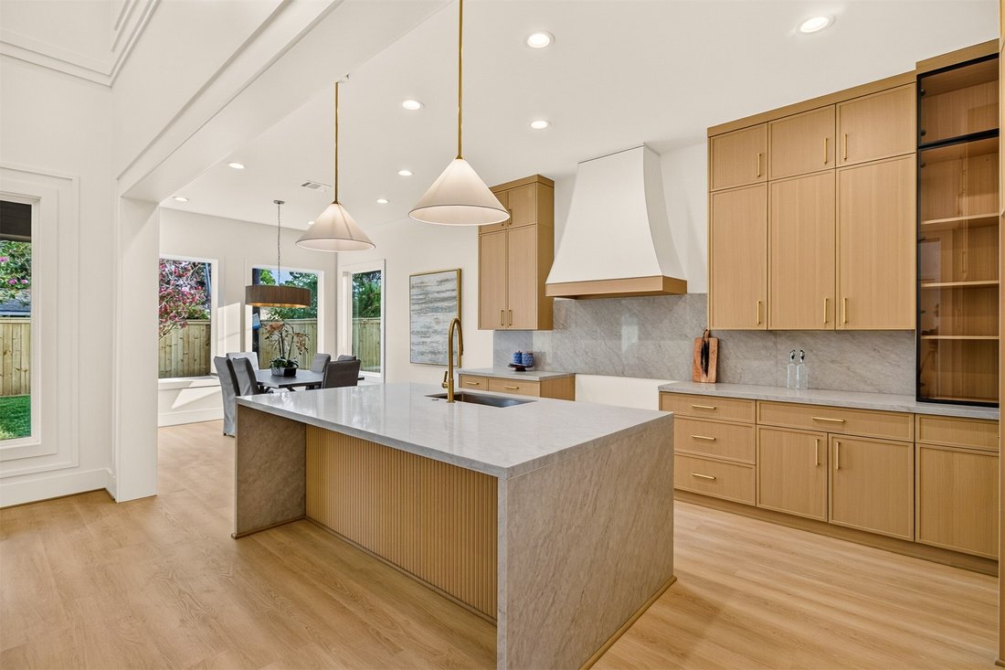 House in Houston, Texas, United States 5 - 18330235