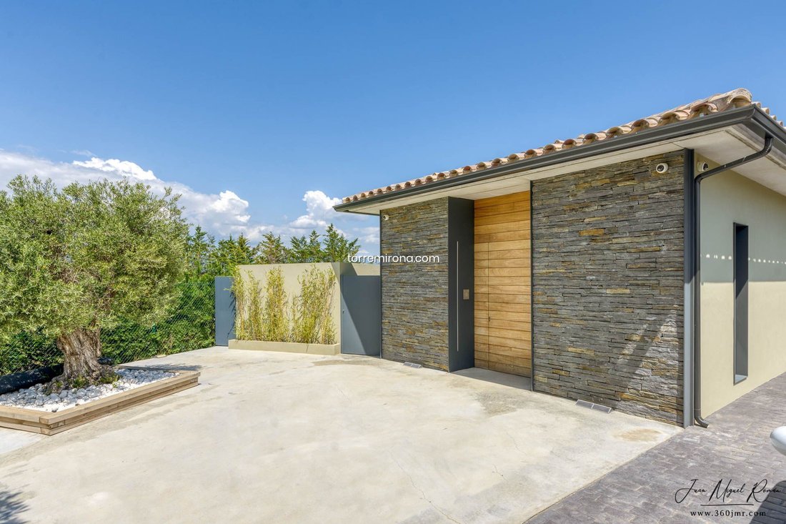House in Navata, Catalonia, Spain 3 - 18351366