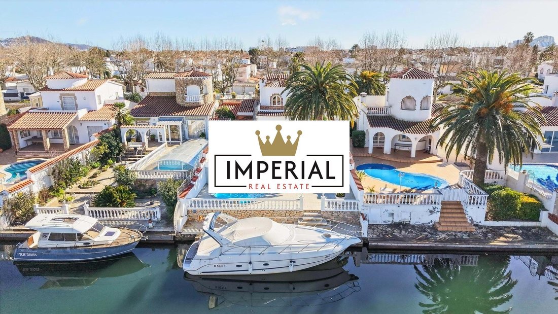 House in Empuriabrava, Catalonia, Spain 4 - 18351335