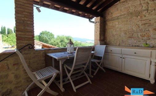 Villa in Colle di Val d'Elsa, Tuscany, Italy 1