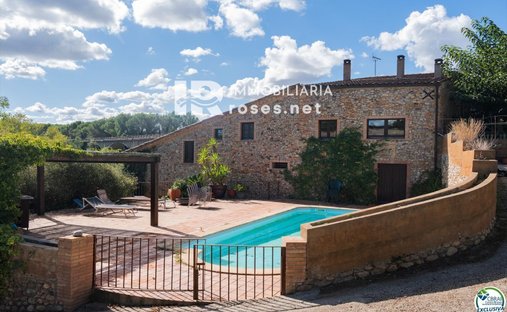 House in Sant Miquel de Fluvia, Catalonia, Spain 1