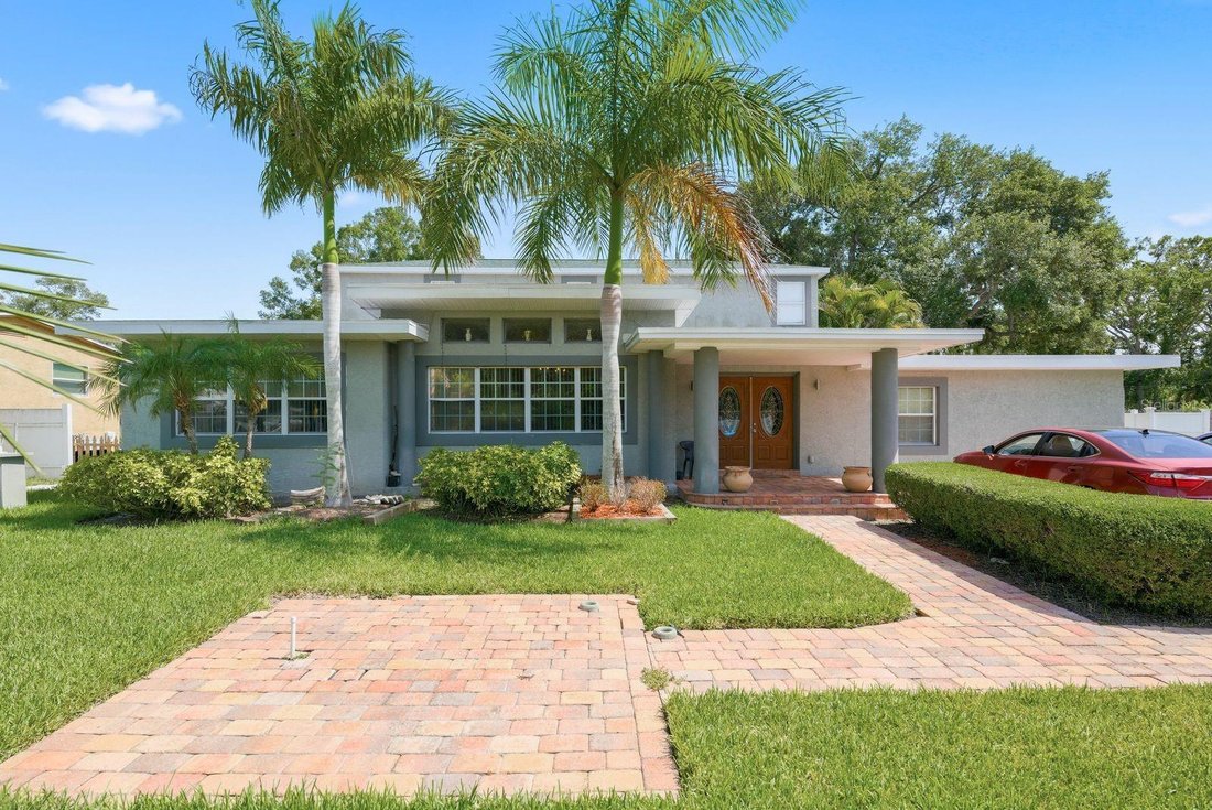 House in St. Petersburg, Florida, United States 1 - 18353761