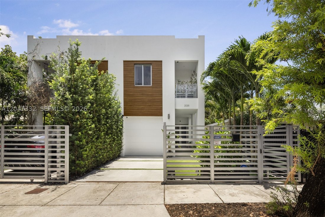 Townhouse in Miami, Florida, United States 1 - 18354298
