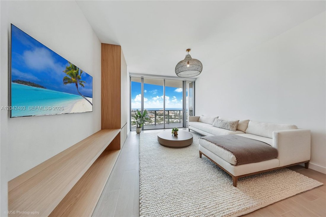 Condo in Miami Beach, Florida, United States 5 - 18355562