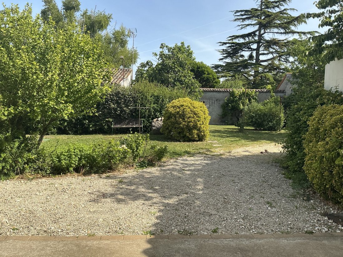 House in Sud, Nieul-sur-Mer, France 4 - 18356478