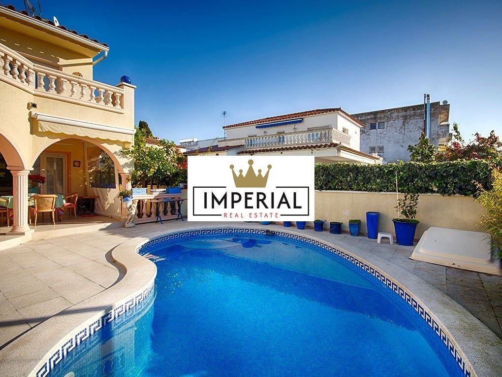 House in Empuriabrava, Catalonia, Spain 2 - 18351448