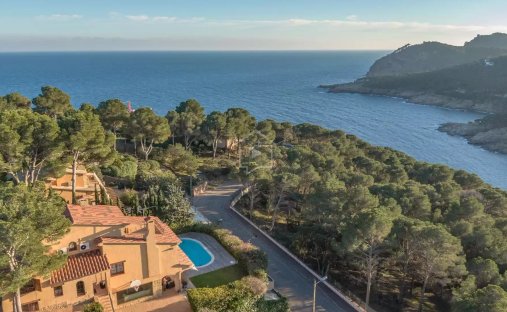 Villa in Tamariu, Palafrugell, Spanien 1