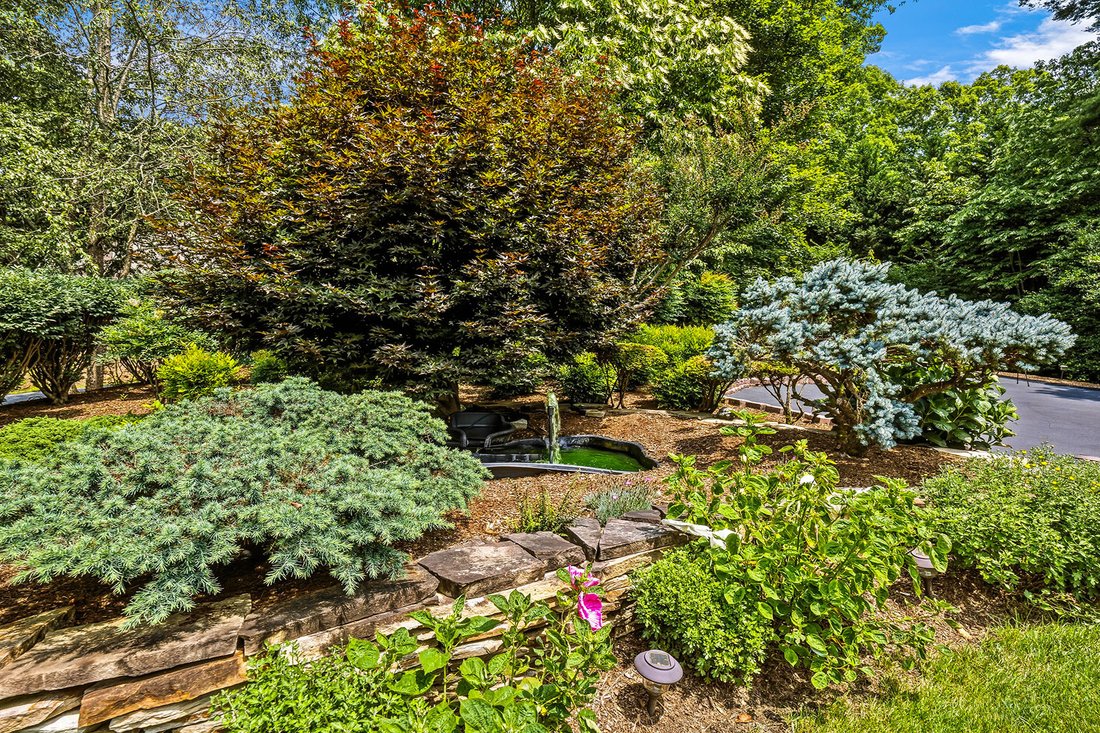 House in Laurel Park, North Carolina, United States 3 - 18352472