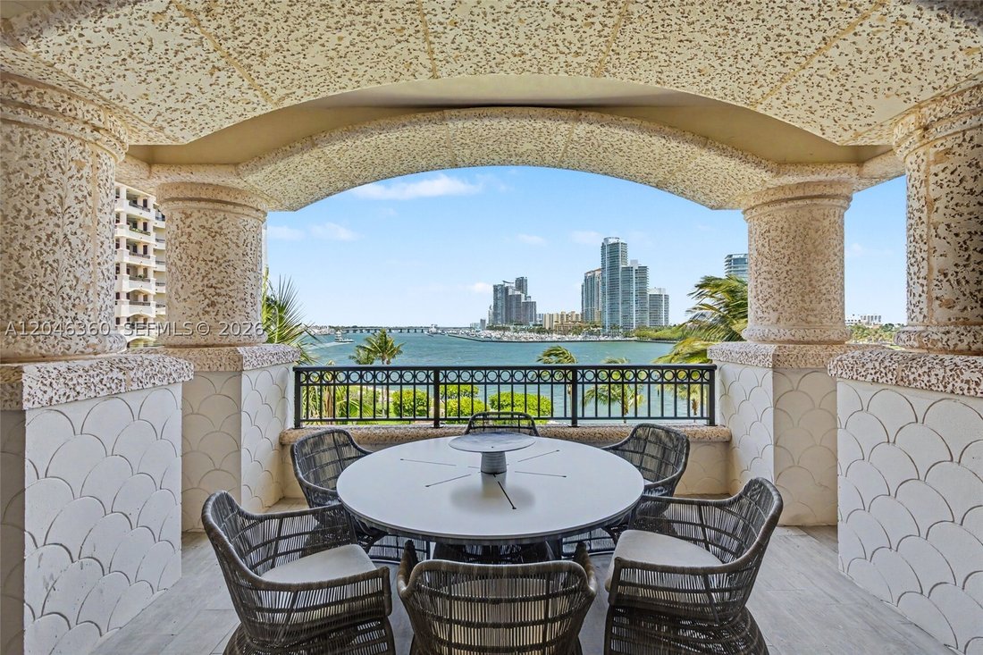 Condo in Miami Beach, Florida, United States 3 - 18354255