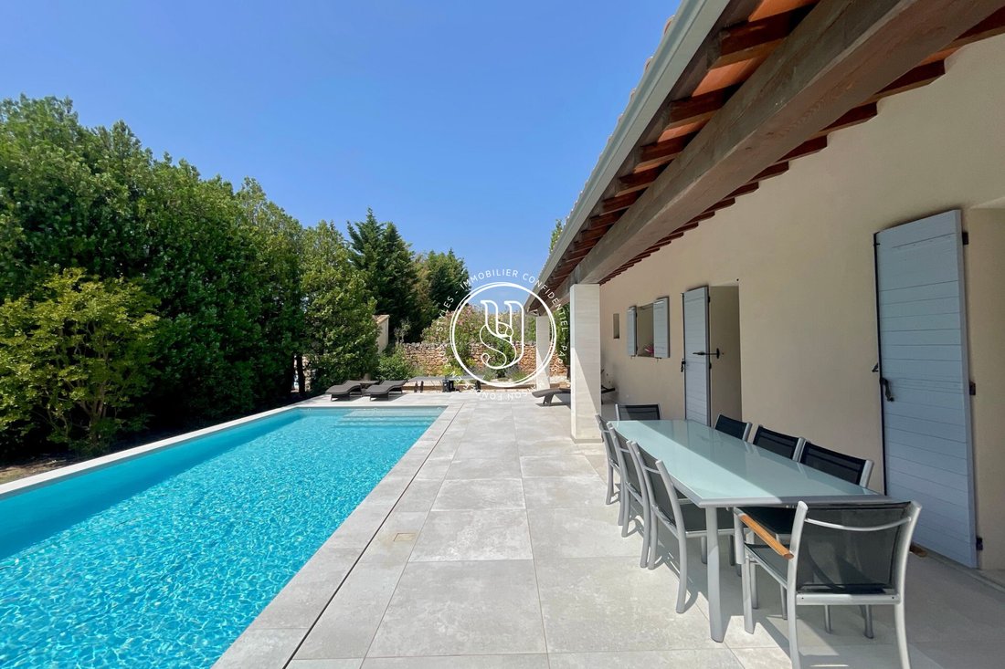 Villa in Saint-Rémy-de-Provence, Provence-Alpes-Côte d'Azur, France 2 - 18352344