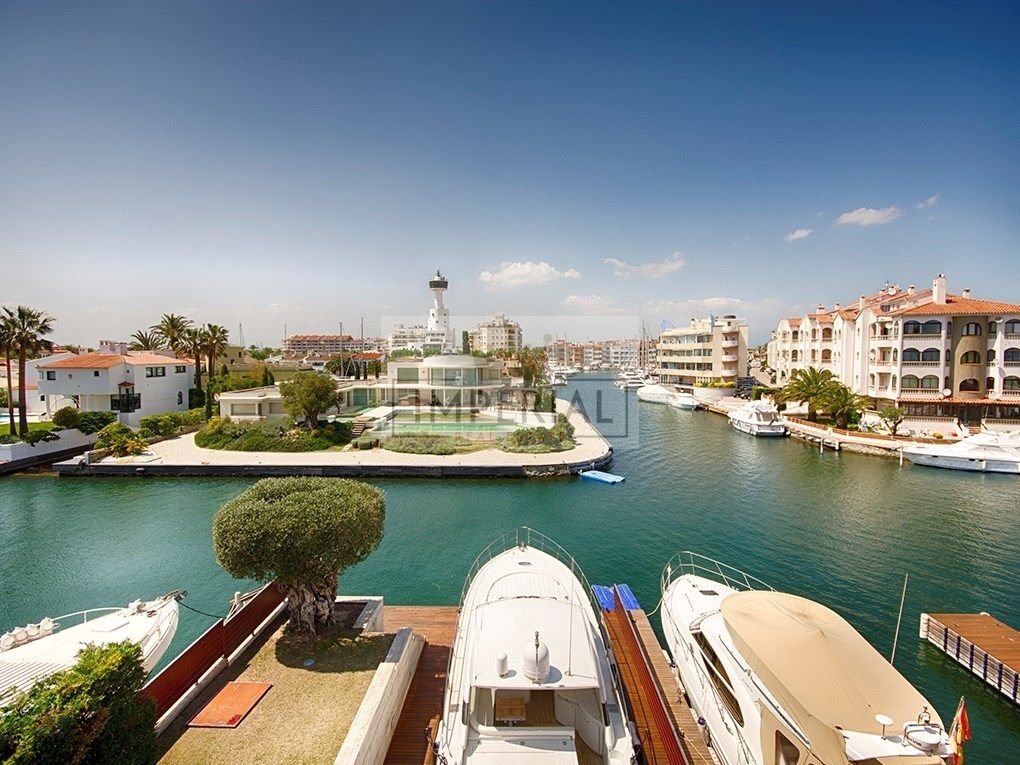 House in Empuriabrava, Catalonia, Spain 5 - 18351492